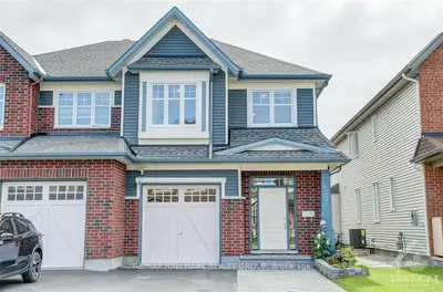 623 MOORPARK Avenue, Kanata, ON K2M 0B6