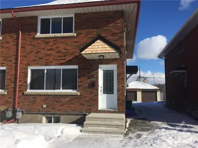 989 RIDDELL Avenue, Belair Park - Copeland Park and Area, ON K2C 2J6
