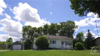 5897 43, Drummond/North Elmsley, ON K7H 3C7