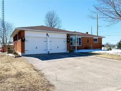 1825 BEACHBURG Road, Whitewater Region, ON K0J 1C0