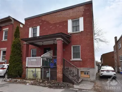 126 BEAUSOLEIL Drive, Lower Town - Sandy Hill, ON K1N 7V6