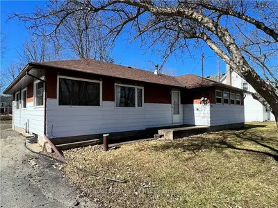 106 Ford Street, Leeds And The Thousand Islands, On K0e 1n0