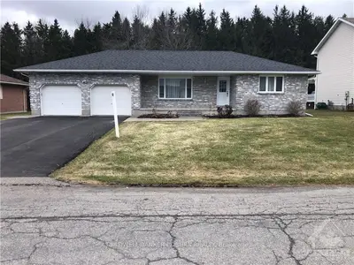 5590 BRIDLEWOOD Court, South Dundas, ON K0E 1K0