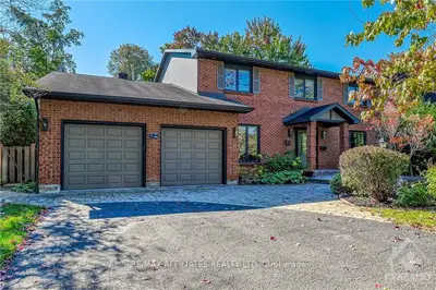 4802 MASSEY Lane, Beacon Hill North - South and Area, ON K1J 8W9
