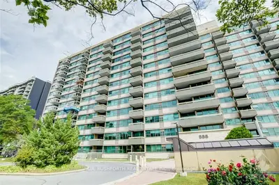 555 BRITTANY Drive 307, Manor Park - Cardinal Glen and Area, ON K1K 4C5