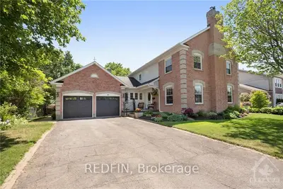 85 HOBIN Street, Stittsville - Munster - Richmond, ON K2S 1G8
