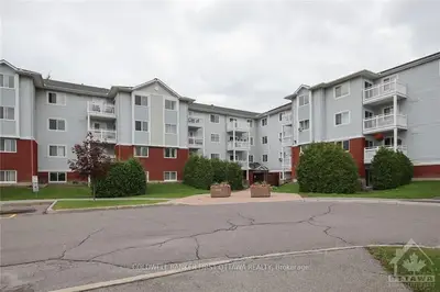 266 LORRY GREENBERG Drive 201, Hunt Club - South Keys and Area, ON K1T 3J9
