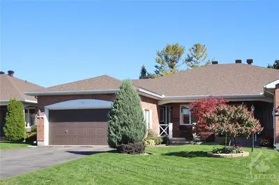 45 STOWGRASS Crescent, Stittsville - Munster - Richmond, ON K2S 2A1