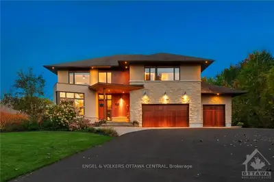 1690 REINDEER Way, Greely - Metcalfe - Osgoode - Vernon and Area, ON K4P 0A4
