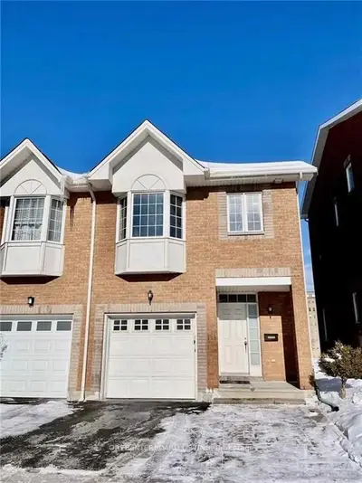 121 Tall Oak, Alta Vista And Area, On K1g 6t3