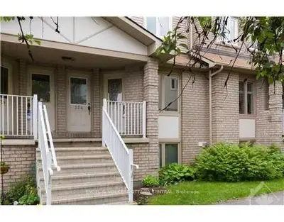 222 BRISTON, Hunt Club - South Keys and Area, ON K1G 5P9