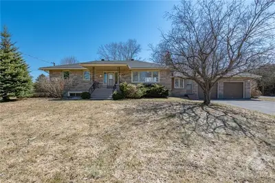 7002 MARCO Street, Greely - Metcalfe - Osgoode - Vernon and Area, ON K4P 1C4