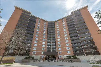 2000 JASMINE Crescent 1502, Beacon Hill North - South and Area, ON K1J 8K4