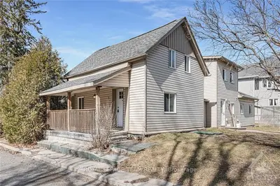 5 COLLEGE Street, North Dundas, ON K0C 1H0