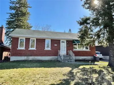 851 REX Avenue, McKellar Heights - Glabar Park and Area, ON K2A 2P6
