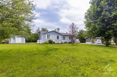 12 ALSTON Street, McNab/Braeside, ON K0A 3L0
