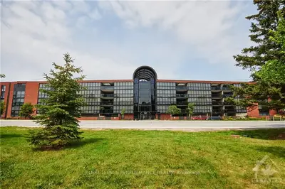 727 RICHMOND Road 203, Carlingwood - Westboro and Area, ON K2A 0G6