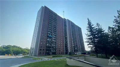 665 BATHGATE Drive 1208, Overbrook - Castleheights and Area, ON K1K 3Y4