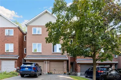 176 PROVENDER Avenue, Manor Park - Cardinal Glen and Area, ON K1K 4N6