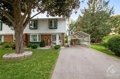 24 ASHGROVE Crescent, South of Baseline to Knoxdale, ON K2G 0S2