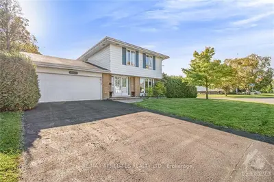 1368 FONTENAY Crescent, Hunt Club - South Keys and Area, ON K1V 7K6