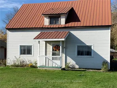96 MAIN Street, Whitewater Region, ON K0J 1K0
