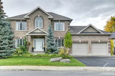 13 BAYWOOD Drive, Stittsville - Munster - Richmond, ON K2S 1K5