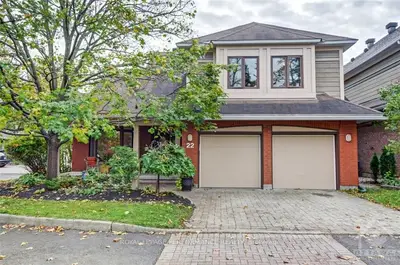 22 BAYPORT, Billings Bridge - Riverside Park and Area, ON K1V 0Z3