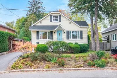 1201 EMPEROR Avenue, Carlington - Central Park, ON K1Z 8C3
