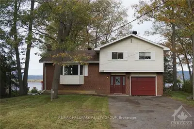 406 BAYVIEW Drive, Constance Bay - Dunrobin - Kilmaurs - Woodlawn, ON K0A 3M0