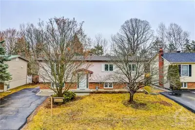 15 WOODWIND Crescent, Stittsville - Munster - Richmond, ON K2S 1V1