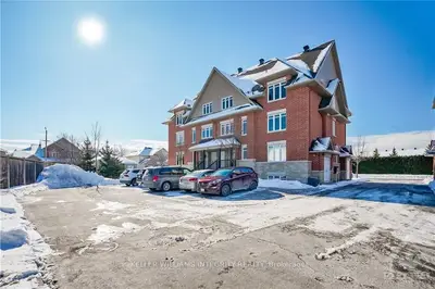 60 SWEETNAM Drive A, Stittsville - Munster - Richmond, ON K2S 0T3
