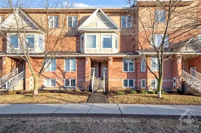 84 LAKEPOINTE Drive, Orleans - Cumberland and Area, ON K4A 5E5