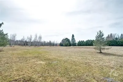 902 KENNEDY Road, North Grenville, ON K0G 1J0