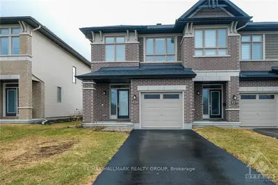 429 RAINROCK Crescent, Orleans - Convent Glen and Area, ON K1W 0K4