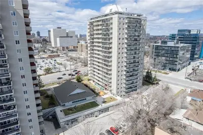 158A McArthur Avenue 909, Vanier and Kingsview Park, ON K1L 7E7