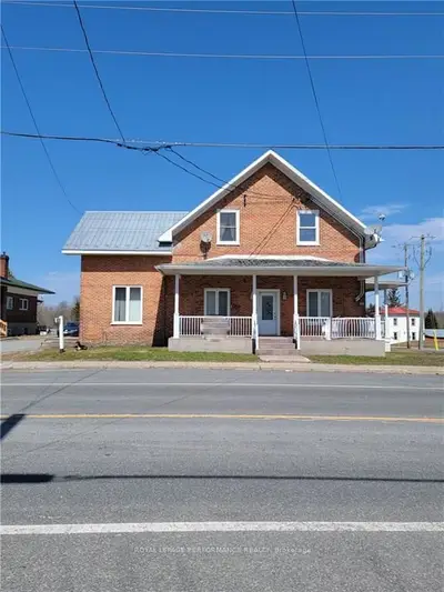 1095 LABROSSE Street, Hawkesbury, ON K0B 1P0