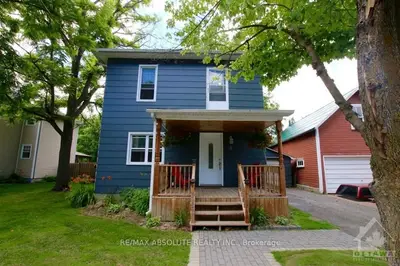 8 Craig Street, Russell, On K4r 1a6