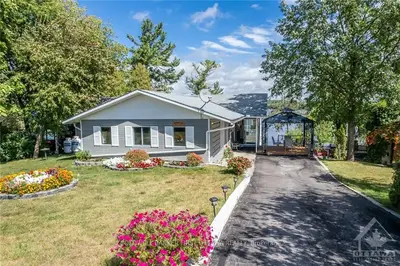 10 ROSSEL Trail, Whitewater Region, ON K0J 1K0