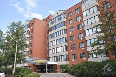 225 ALVIN Road 215, Manor Park - Cardinal Glen and Area, ON K1K 4H6