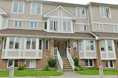 6056 RED WILLOW Drive, Orleans - Convent Glen and Area, ON K1C 7J5