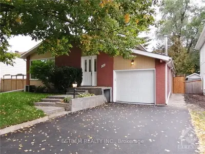 2262 HARDING Road, Elmvale Acres and Area, ON K1G 3B8