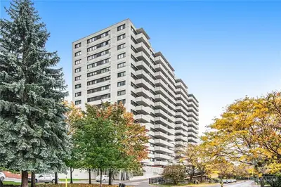 40 Landry Street 1406, Vanier and Kingsview Park, ON K1L 8K4