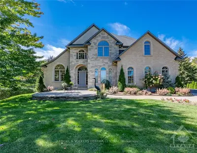 1322 FOX VALLEY Road, Greely - Metcalfe - Osgoode - Vernon and Area, ON K4P 1P9