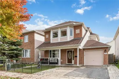 592 AQUAVIEW Drive, Orleans - Cumberland and Area, ON K4A 4V8