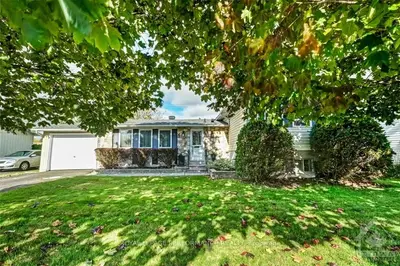 383 ROXDALE Avenue, Orleans - Cumberland and Area, ON K1E 1V3