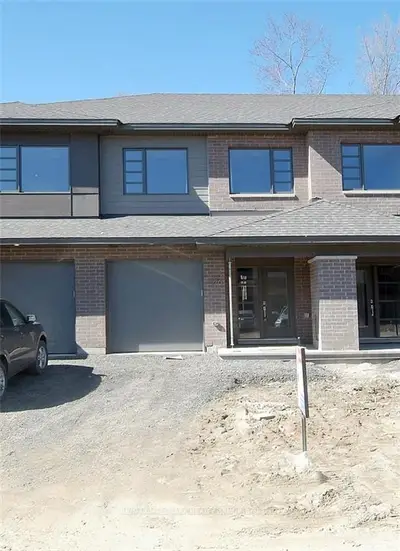 1026 EIDER Street, Blossom Park - Airport and Area, ON K4M 0P5