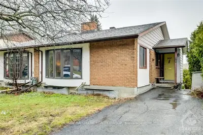 2047 GATINEAU VIEW Crescent, Beacon Hill North - South and Area, ON K1J 7W9