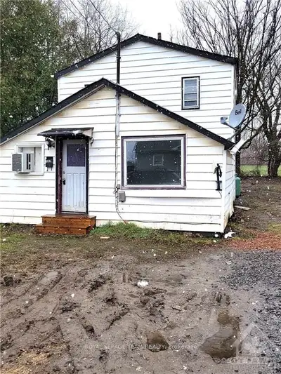 232 WOOD Street E, Prescott, ON K0E 1T0