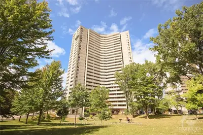 1081 AMBLESIDE Drive 2508, Woodroffe, ON K2B 8C8